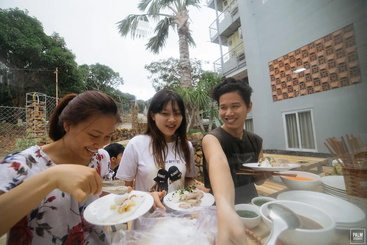 Palm Hostel & Coffee Nha Trang